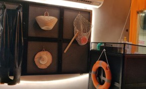 2 oyster meals + 2 soft drinks for 108 riyals